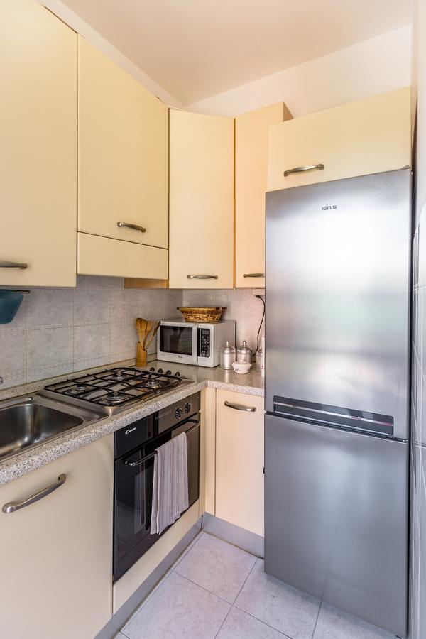 Linate Airport Apartment Милан Экстерьер фото