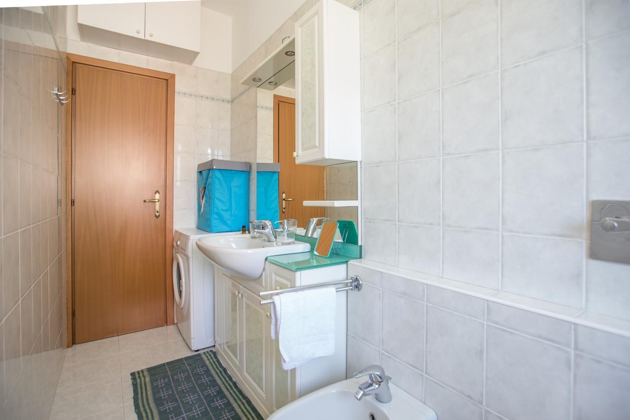 Linate Airport Apartment Милан Экстерьер фото