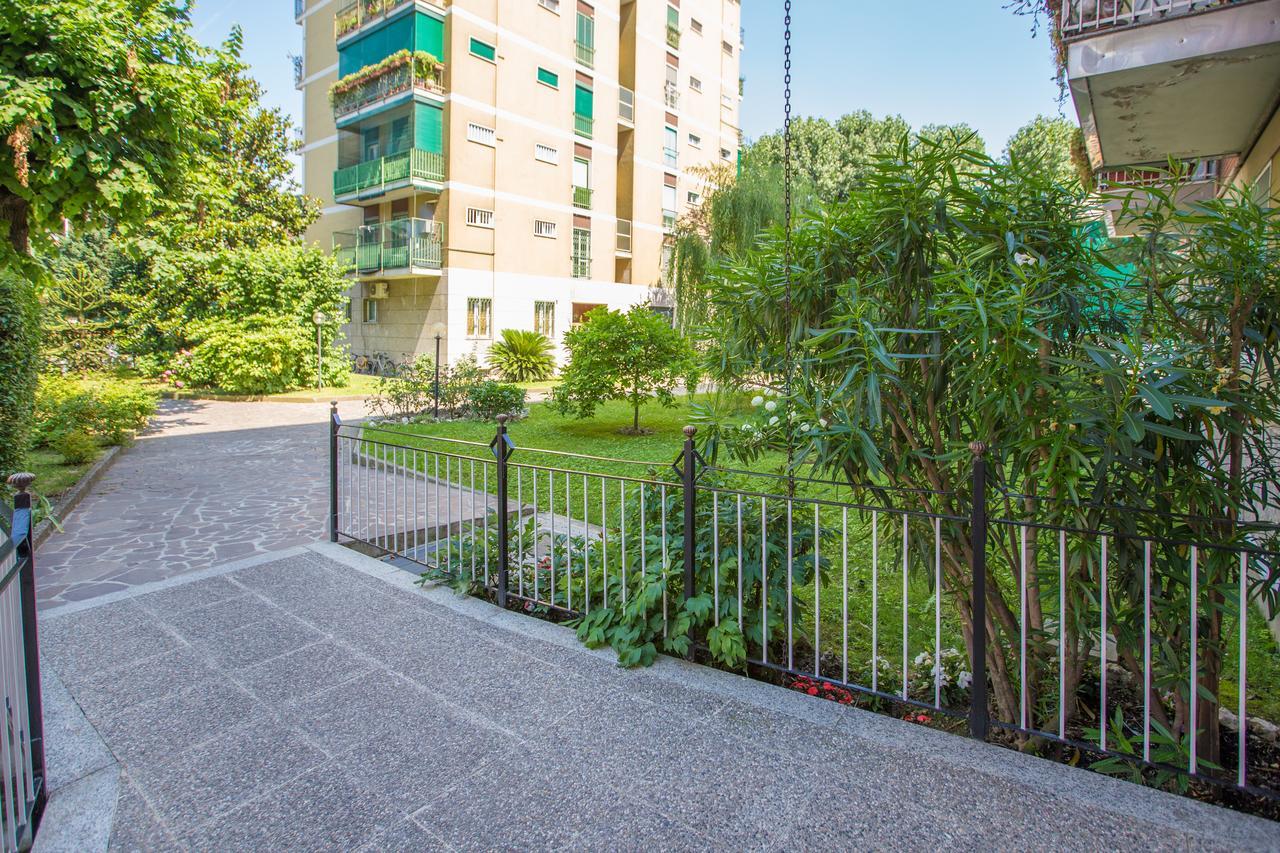 Linate Airport Apartment Милан Экстерьер фото